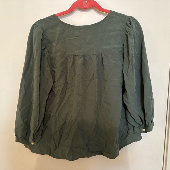 olive levis shirt - Picture 4 of 4